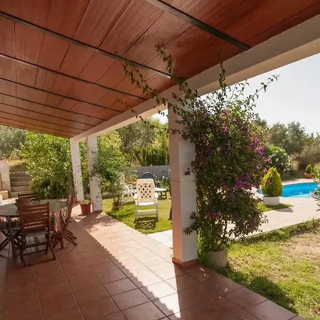 Vila Comfortable In With Private Pool